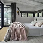 Magical Treehouse By The Sea With Amazing Views